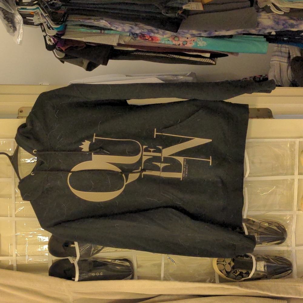Excellent used condition Queen hoodie believe it is unisex